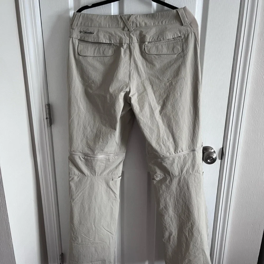 Columbia Women's Size 12 NWT Omni Shield Convertible Pants Beige - Picture 12 of 12